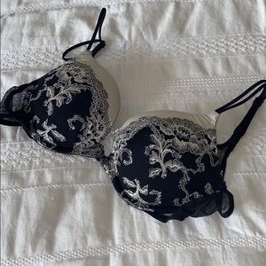 Victoria’s Secret Very Sexy Plunge Bra